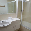 Отель Burgess @ Kings Beach Apartments, фото 10