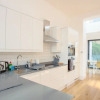 Отель Newly Refurbished Modern 3 Bedroom Apartment in Affluent Fulham, фото 5