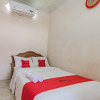 Отель RedDoorz near Tugu Kuda Kosong Cianjur, фото 16