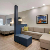 Отель Comfort Suites Cincinnati University - Downtown, фото 33