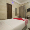 Отель OYO 14795 Hotel Priyanshu, фото 6