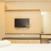 Отель Strategic And Comfy 2Br Apartment At Thamrin Residence, фото 7