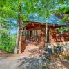 Отель Beary Secluded 296 - Two Bedroom Cabin, фото 10