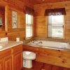 Отель Lamb's Cabin by the Creek - 3 Br Cabin, фото 5