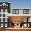 Отель Microtel Inn & Suites By Wyndham Val-d Or в Вал-д'Оре