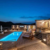 Отель Lithoessa Luxury Apartments, фото 1
