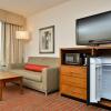 Отель Holiday Inn Express Boston - Milford, an IHG Hotel, фото 3