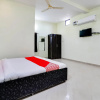 Отель OYO 70559 Hotel Om Shree Palace, фото 2
