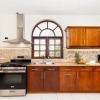 Отель Beautiful 3br2 5BA Villa w Pool Close 2 Baby Beach, фото 21