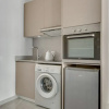 Отель Sanders Crystal - Cute  1-bdr Apt w Balcony, фото 4