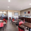 Отель Comfort Suites Lincoln North, фото 35