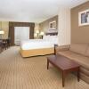 Отель Holiday Inn Express & Suites Minot, an IHG Hotel, фото 36
