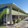 Отель The Beach Motel Hervey Bay, фото 1