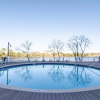 Отель Laketown Wharf by Royal American Beach Getaways, фото 13