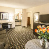 Отель Quality Inn & Suites, фото 3