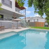 Отель GEORGE8- The Ultimate Family Beach House, фото 21