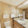 Отель New Listing! Updated Ski Getaway -- Steps To Lift 2 Bedroom Condo, фото 3
