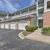 Отель Modern Top-floor Condo < 1 Mi to Golfing!, фото 1