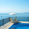Отель Villa Elpida Private Pool Walk to Beach Sea Views A C Wifi Car Not Required - 2423, фото 13