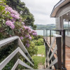 Отель Kingfisher's Perch - Takamatua Holiday Home, фото 12