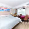 Отель Vienna 3 Best Hotel (Huizhou Sandong High-speed Railway South Station Branch), фото 13