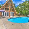 Отель Smoky Mountains 5br 5ba Poolside Chalet, фото 14