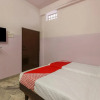 Отель OYO 22085 Raj Banjara White House, фото 7