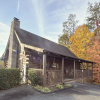 Отель Er6 - On Eagles' Wings - Great Location. Close To All The Action! 6 Bedroom Cabin by RedAwning, фото 27