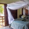 Отель Impeccable 4-bedroom Beach House With a Great View, фото 10