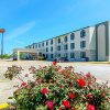 Отель QUALITY INN & SUITES NEAR TANGER OUTLET MALL, фото 1