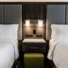 Отель Holiday Inn Express & Suites Toronto Airport South, an IHG Hotel, фото 38