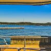 Отель Airstream Houseboat Amazing Lake Travis View, фото 33