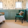Отель 6 Bedroom New Build Detached House in Bicester, фото 18