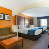 Отель Comfort Suites Stevensville - St. Joseph, фото 5