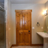 Отель Winterfell 4 Bedroom Townhome, фото 16