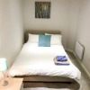 Отель Stayzo Modern Studio Apartment 1 in Bradford City, фото 11