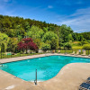 Отель Timberwolf Vista w HotTub Pool View, фото 17
