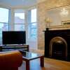 Отель Traditional 2 Bedroom Flat With Views of Portobello Beach, фото 2