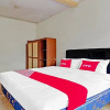 Отель OYO 90815 Guest House Putri Sariwangi Syariah, фото 11
