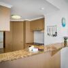 Отель Kirra Beach Apartments, фото 25