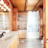 Отель Pine Needle by Avantstay Log Cabin w/ Gorgeous Views, Hot Tub, Patio & Pool Table!, фото 18