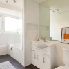 Отель Stunning 1 Bedroom Apartment in Battersea, фото 14