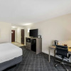 Отель Comfort Inn & Suites, фото 4