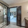Отель Ruidoso Respite - Six Bedroom Cabin with Hot Tub, фото 9