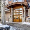 Отель Highlands Slopeside #207 3 Bedroom Condo by Redawning в Бивер-Крике