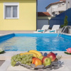 Отель Beautiful Home in Peroj With 6 Bedrooms, Outdoor Swimming Pool and Wifi, фото 16