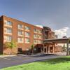 Отель Courtyard by Marriott Anniston Oxford в Оксфорде