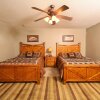 Отель Black Bear Hideaway - Five Bedroom Cabin, фото 15