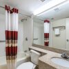 Отель Red Roof Inn & Suites Terre Haute, фото 39