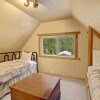 Отель Cedar Sky Cabin - Three Bedroom Cabin with Hot Tub, фото 3